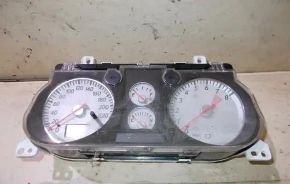 Mitsubishi Outlander Speedometer (instrument cluster) mn151132