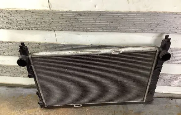 Coolant radiator