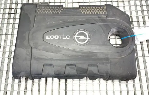 Opel Zafira C Engine cover (trim)