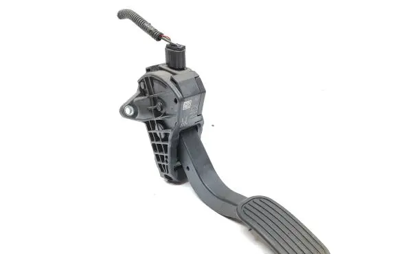 Toyota C-HR I Accelerator throttle pedal 78110F4020 18268607370 17130A1
