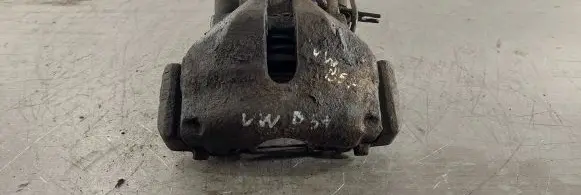 Volkswagen PASSAT B5.5 Front brake caliper