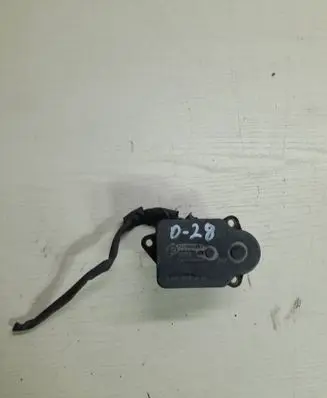 Mercedes-Benz A W169 Intake manifold valve actuator/motor A6401500294 70005502B85T073