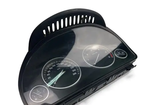 BMW 5 F10 F11 Speedometer (instrument cluster) 9383488