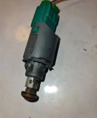 Renault Scenic II - Grand scenic II Clutch pedal sensor 8200168240B