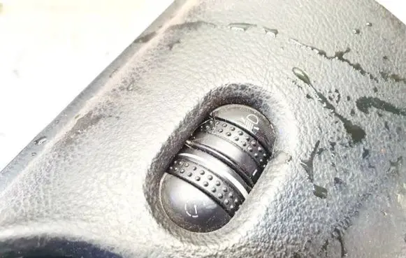 Volkswagen PASSAT B5 Headlight level height control switch