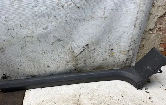 Volkswagen Golf V Front sill trim cover 1Q0853371C