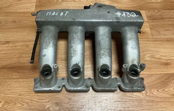 Volkswagen PASSAT B5 Intake manifold 06B133223D 191099