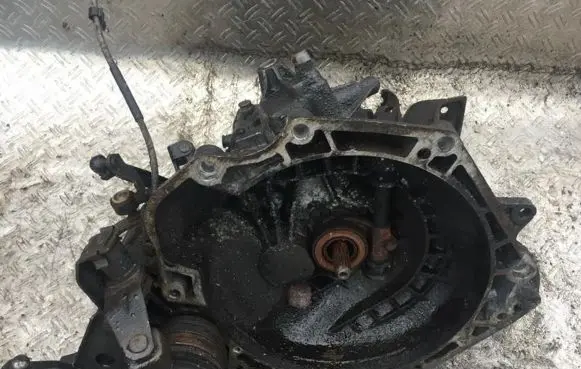 Opel Tigra A Manual 5 speed gearbox c374