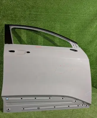 KIA Sportage Front door