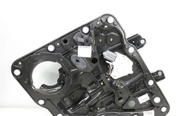 Volkswagen Touareg I Rear door window regulator with motor 8K0959811A 7P6839756A