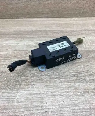 Volkswagen Golf VI Aerial antenna amplifier 5M0035570B