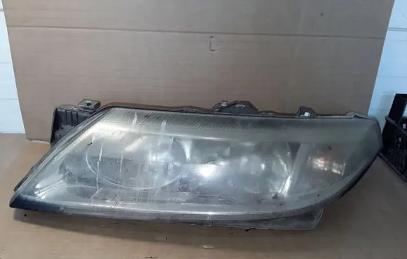 Renault Laguna II Headlight/headlamp 8200002845