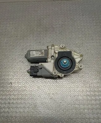 Peugeot 607 Rear door window regulator motor 9659959880 A02379103 102379201
