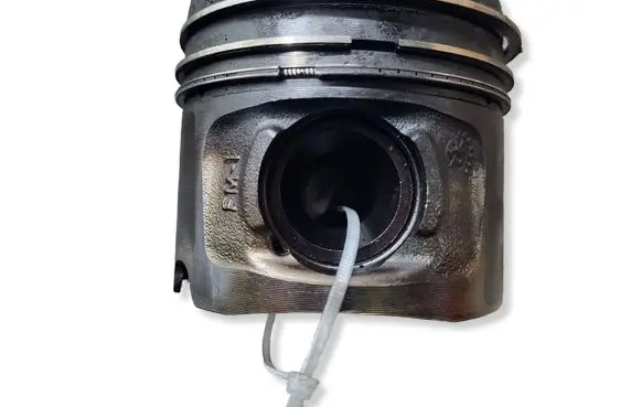 BMW 3 E90 E91 Piston N47