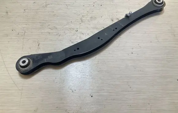 BMW 1 F40 Rear control arm 6884693