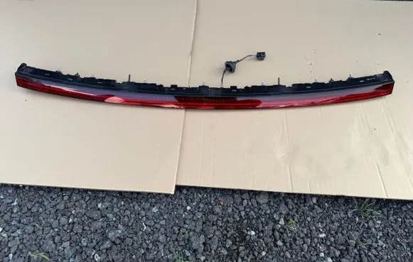 Tailgate rear/tail lights