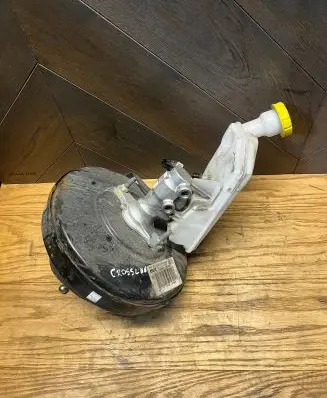 Opel Crossland X Brake booster 9813761080