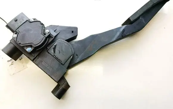 Opel Zafira A Accelerator throttle pedal 90581208aq 90581208