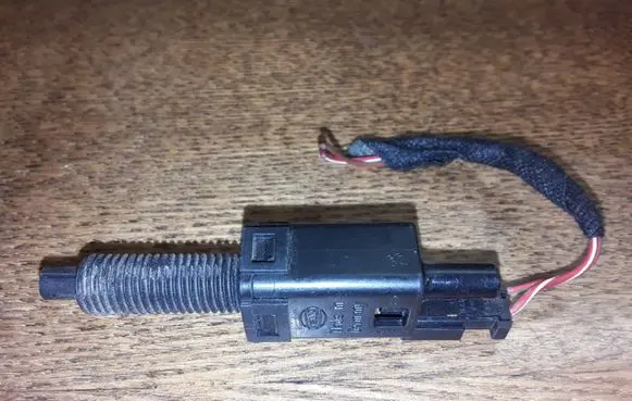 Volkswagen Caddy Brake pedal sensor switch 811907343B
