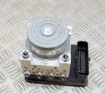 Mercedes-Benz GLC X253 C253 ABS Pump 28515654303 A2534310200