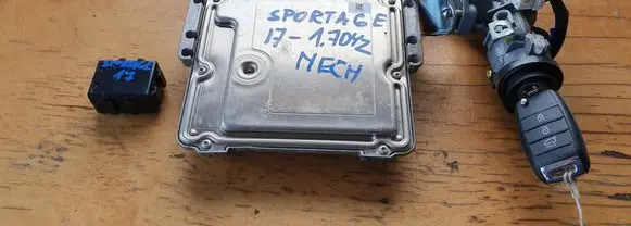 KIA Sportage Engine control unit/module 0281032614 391502A380