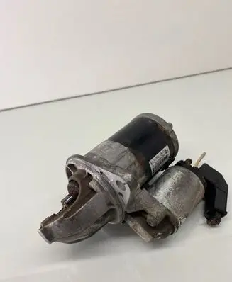 Subaru Impreza III Starter motor 23300AA600 M000T30575