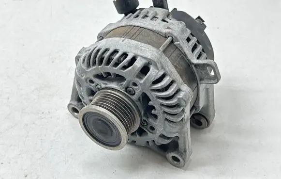 Peugeot 5008 II Generator/alternator A002TV2081ZEA 9827171980
