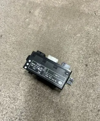 BMW 5 E39 Door control unit/module 6904247 12037310