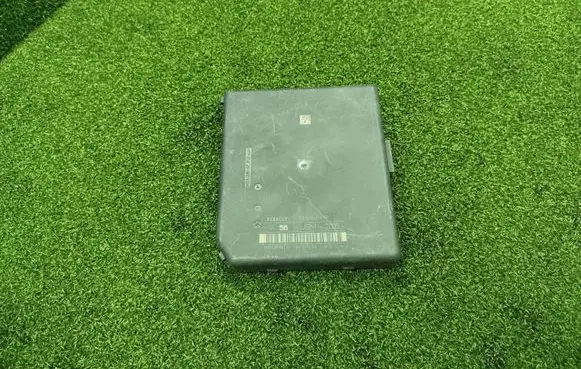 Renault Master III Fuse module 284B69681R