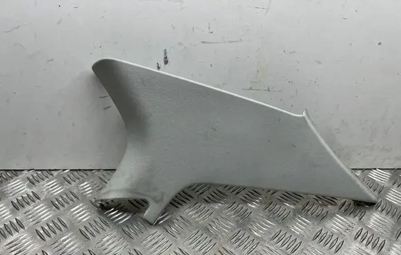 Skoda Superb B6 (3T) (C) pillar trim 3T5867288A 3T5867288
