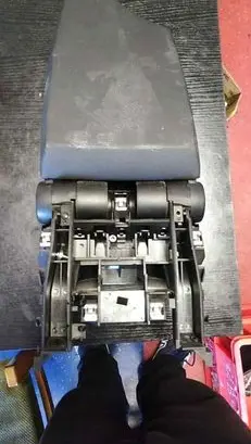 BMW 1 E82 E88 Armrest 1063579