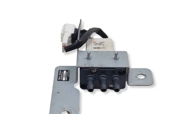 Nissan Qashqai Vacuum valve 284L44EA0A 0036213 276126300