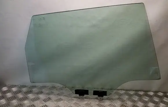Honda FR-V Rear door window glass 