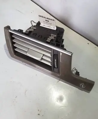Mercedes-Benz E W212 Dashboard side air vent grill/cover trim 2128204004