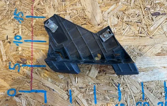 Fiat Fiorino Headlight/headlamp mounting bracket 45560757 R0894