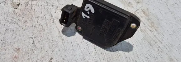 Volkswagen PASSAT B4 Mass air flow meter