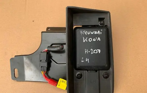 Hyundai Kona I Blind spot module 99140CM000