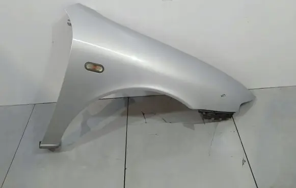 Seat Toledo II (1M) Fender