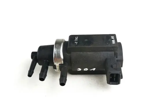 Audi A8 S8 D2 4D Turbo solenoid valve 059906627 72190322