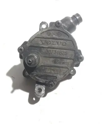 Volvo V70 Vacuum pump 30731825