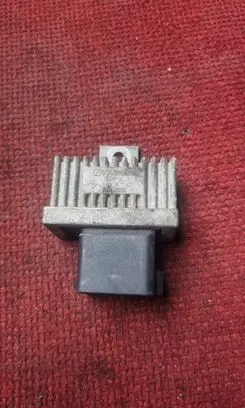 Renault Scenic II - Grand scenic II Glow plug pre-heat relay 7700115078 BED712 3753