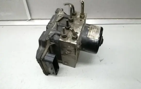 Volvo S80 ABS Pump 8634411 8634413