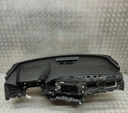 Audi Q4 Sportback e-tron Dashboard 89B857001