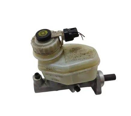 Toyota Avensis T220 Master brake cylinder 03350884211 03350884201