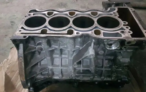BMW 5 E60 E61 Engine block 7558266