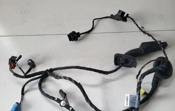 Audi A3 S3 8V Front door wiring loom 8V4971030D