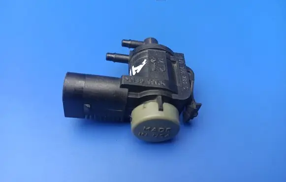 Skoda Octavia Mk2 (1Z) Turbo solenoid valve 1J0906283C 1J0906283