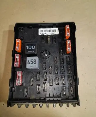 Volkswagen PASSAT B6 Fuse module 3C0937125 63592777