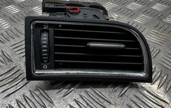 Skoda Superb B6 (3T) Dashboard side air vent grill/cover trim 3T0819702 1461147
