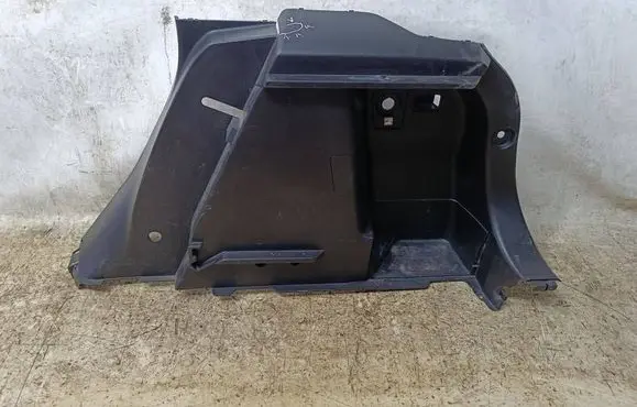 Suzuki SX4 S-Cross Trunk/boot side trim panel 7627161M0